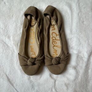 Sam Edelman Taupe Ballet Flats Size 9 Leather Suede Knot Detail